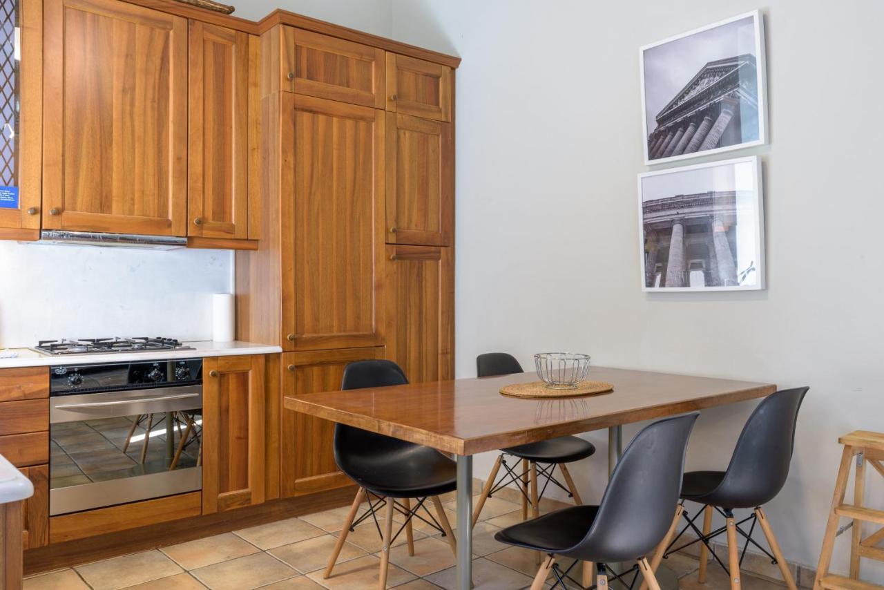 A Beautiful 2 Bdr House In The Heart Of Plaka Villa Athens Exterior photo